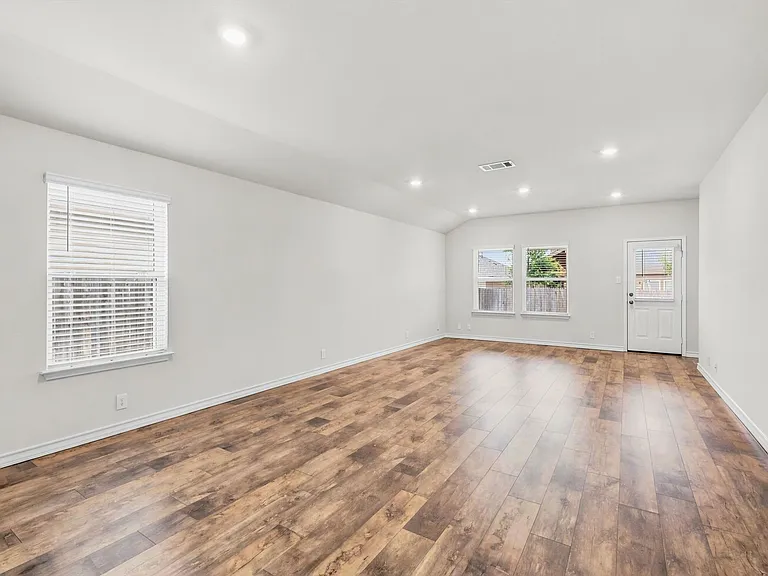 5518 Stormie Keep — Photo 15