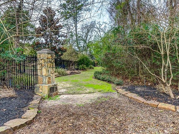 5th image of 67 Hallbrook Way