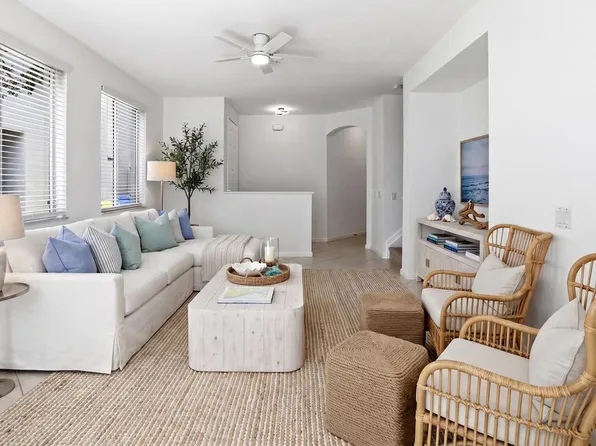 3068 Laurel Ridge Cir, Riviera Beach, FL 33404