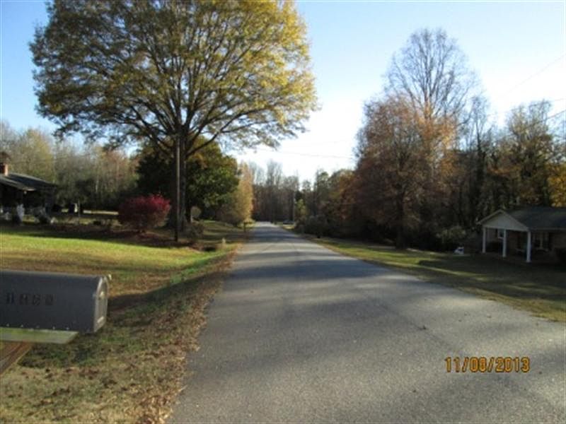 1st image of 1468 White Oak Dr