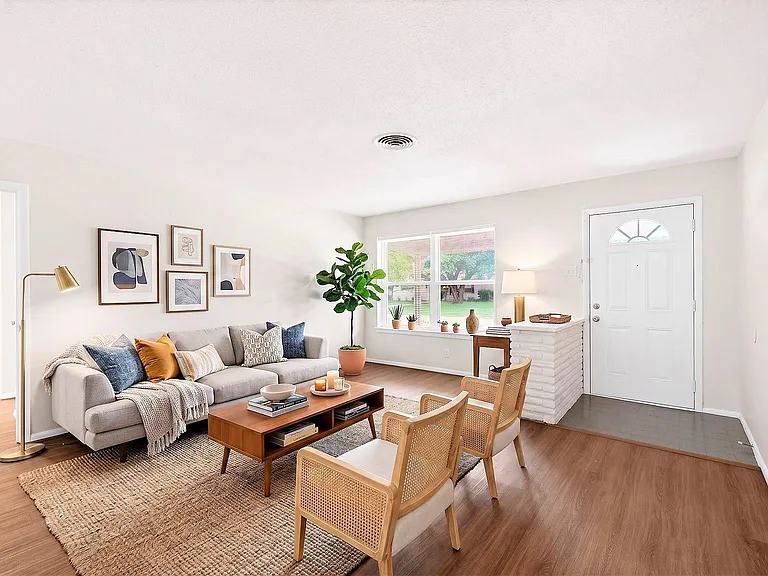 3632 Venice Dr — Photo 7