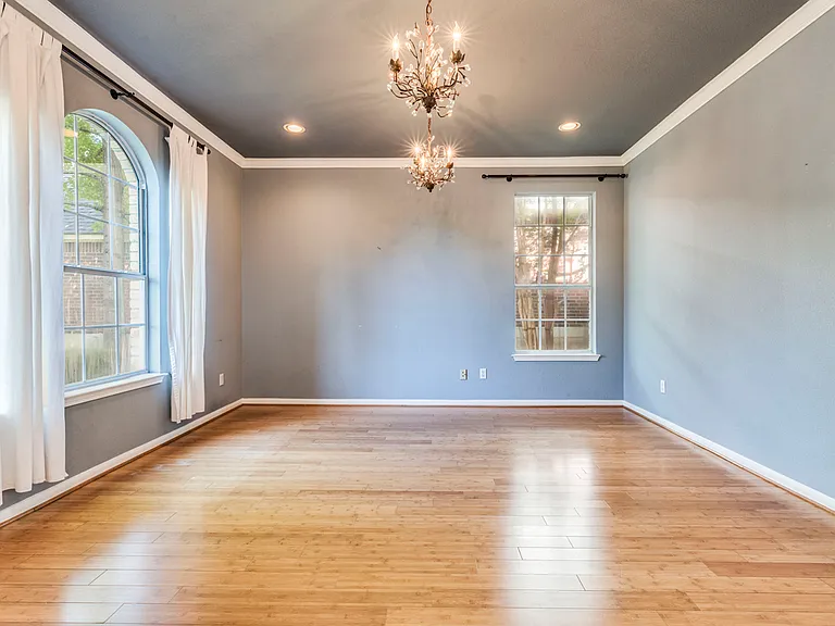 6911 Gentle Oak Dr — Photo 8