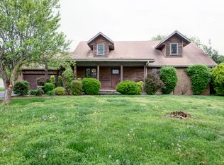 304 N Gregg Rd, Nixa, MO 65714