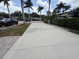 269 NW Hazard Way, Port Saint Lucie, FL 34986