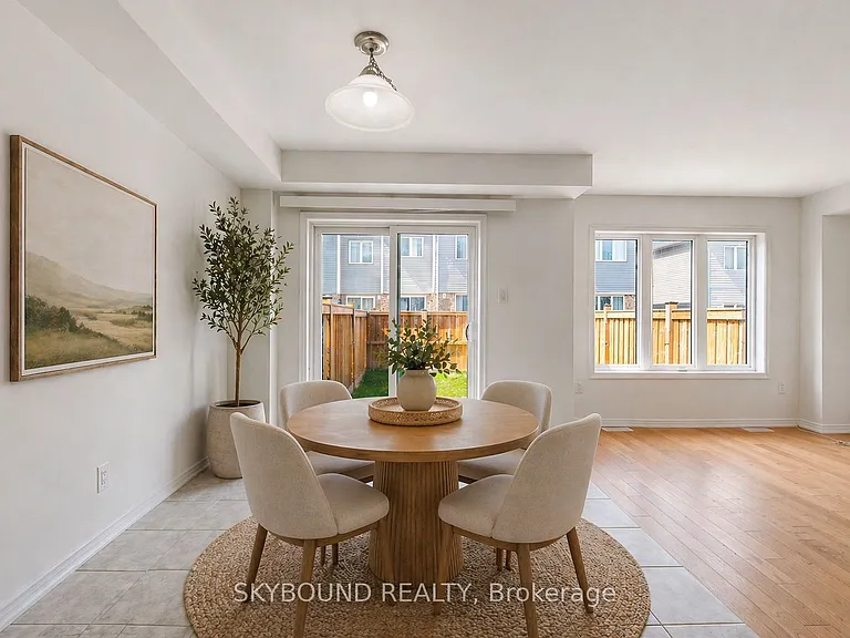 70 Munro Cir — Photo 5