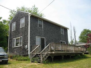 15 Brown Ter, Portsmouth, RI 02871