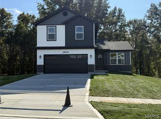 28726 Woodland Heights Dr, Warrenton, MO 63383