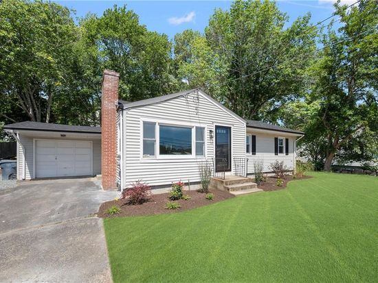 1199 Centerville Rd, Warwick, RI 02886