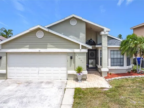 1021 Whalebone Bay Dr, Kissimmee, FL 34741