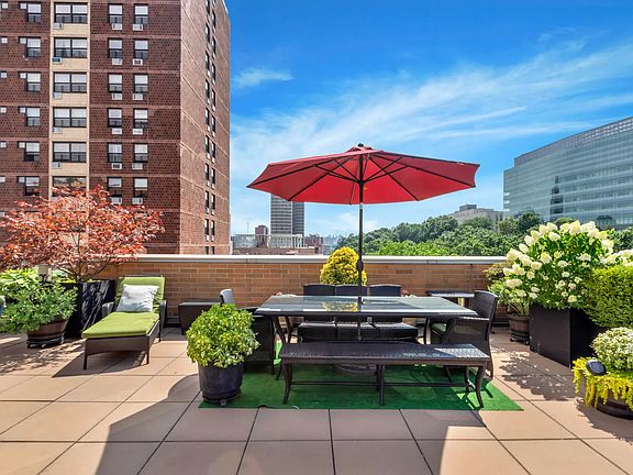 2nd image of 300 W 135th St APT 7U