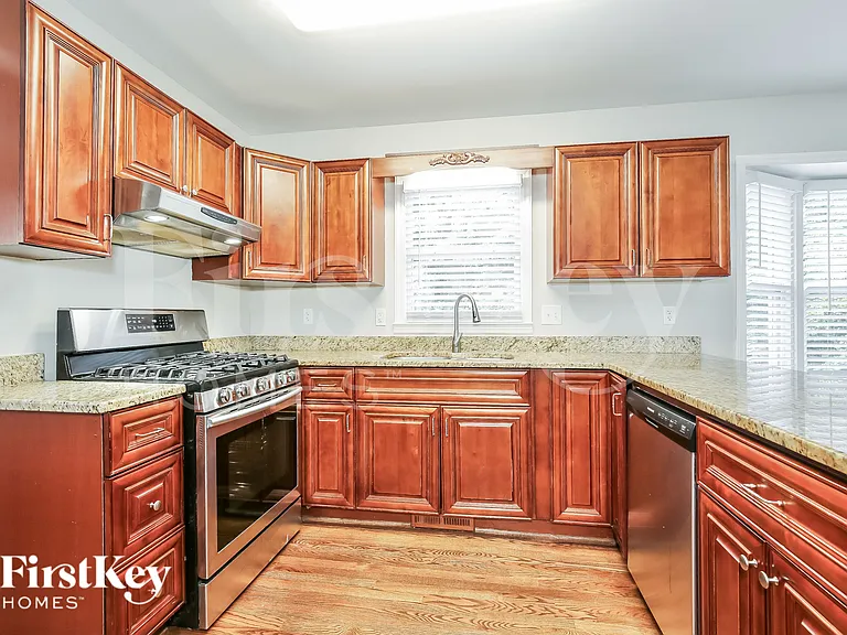 4100 Witherow Rd — Photo 7
