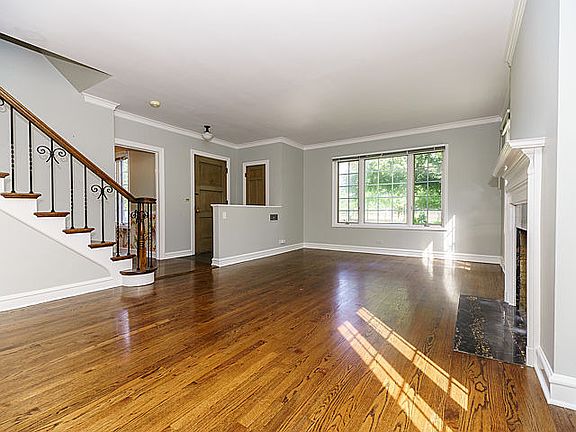 3rd image of 9308 Lawndale Ave