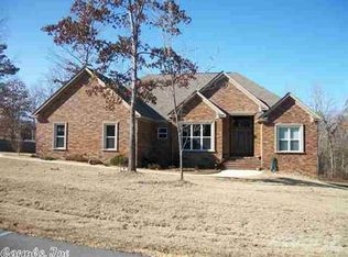 5439 Plantation Dr, Little Rock, AR 72206