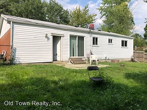 2nd image of 8690 Cedar Ct