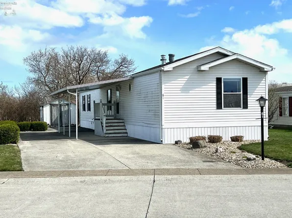 61 E Bass Cir, Marblehead, OH 43440