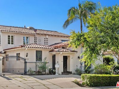 447 El Camino Dr, Beverly Hills, CA, 90212