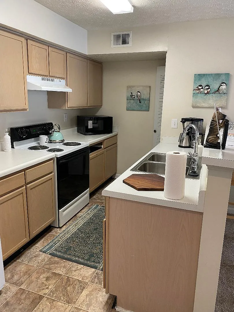 Willow Oaks Apartments — Photo 1