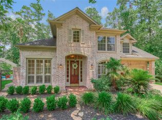 2 N Castlegreen Cir, Spring, TX 77381