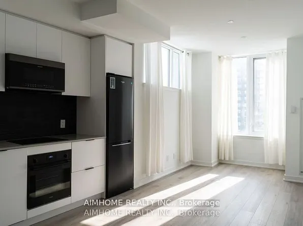 5 Defries St, Toronto, ON