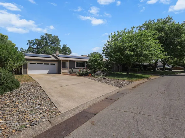 6935 Granada Dr, Redding, CA 96002