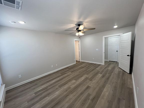 4th image of 7004 13th St