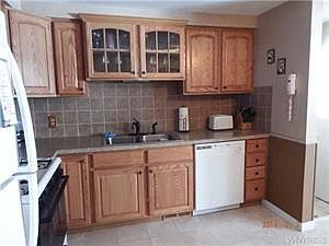 2nd image of 40 Danielle Dr