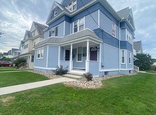 293-297 Pleasant St, Holyoke, MA 01040