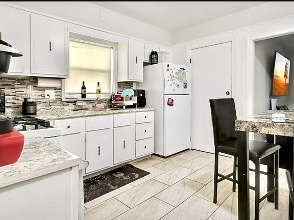 3rd image of 511 Raritan Rd Floor 1