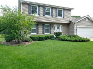1140 Lockwood Ct W, Buffalo Grove, IL 60089