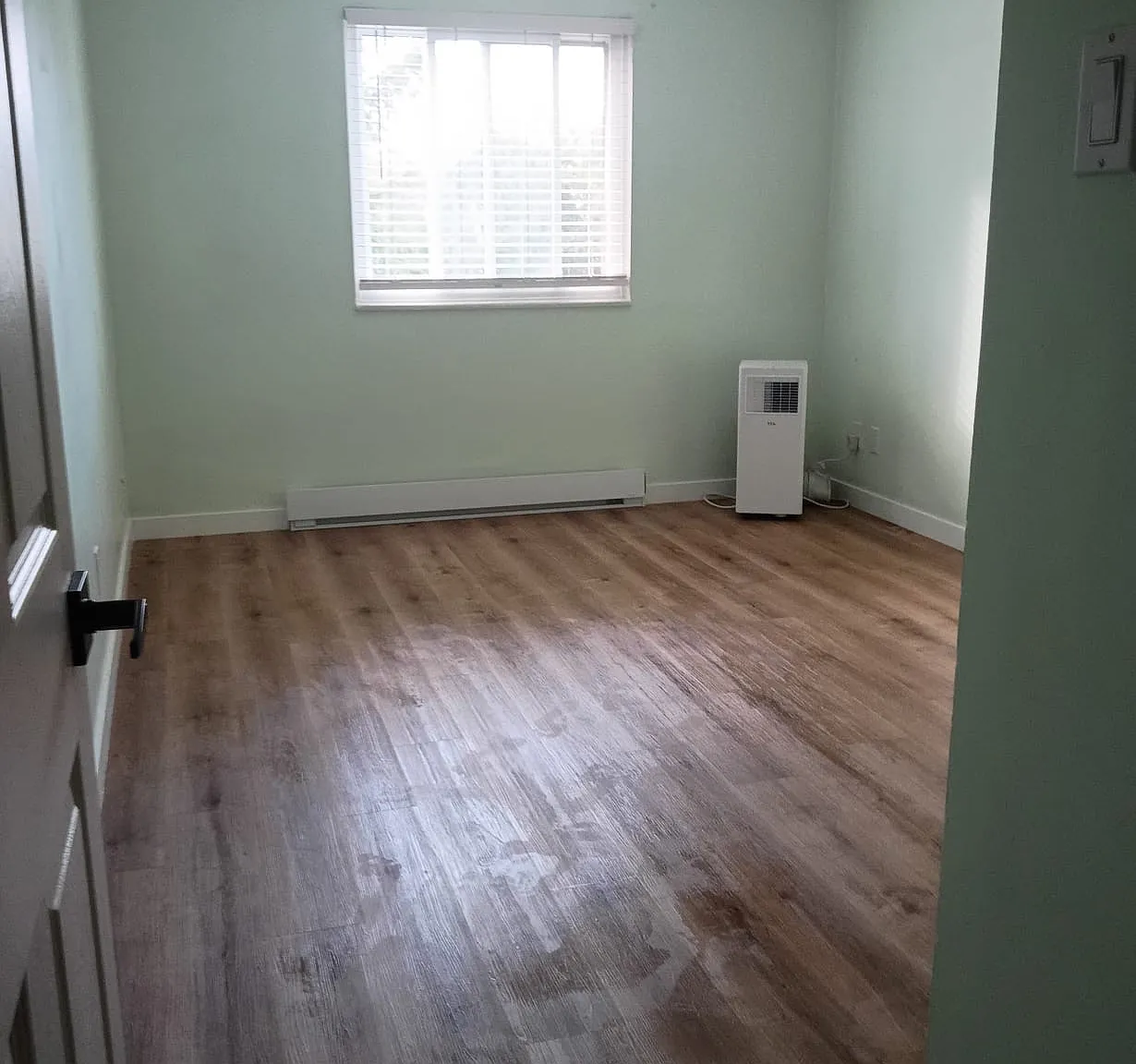 2 bed, 850 sqft, $1,650 — Photo 1