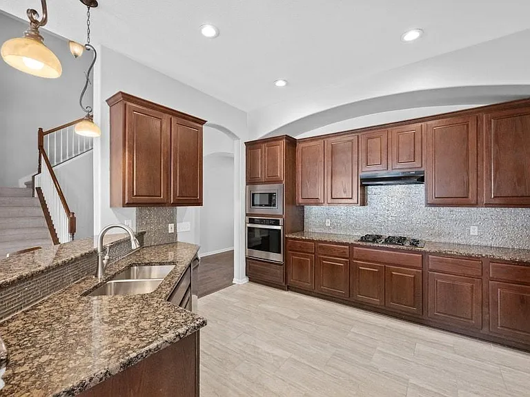 5609 York Bridge Cir — Photo 8