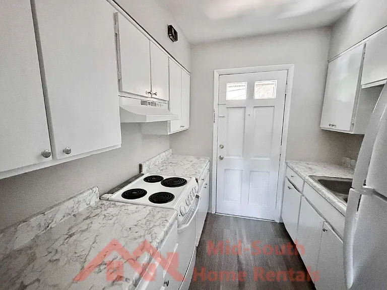 25 N Idlewild St #10 — Photo 1