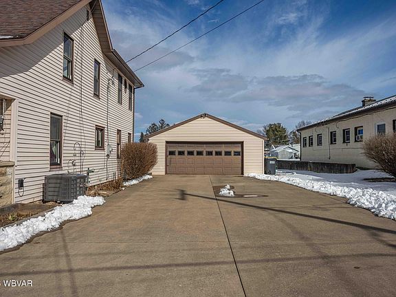 3rd image of 513 Fairmont Ave S