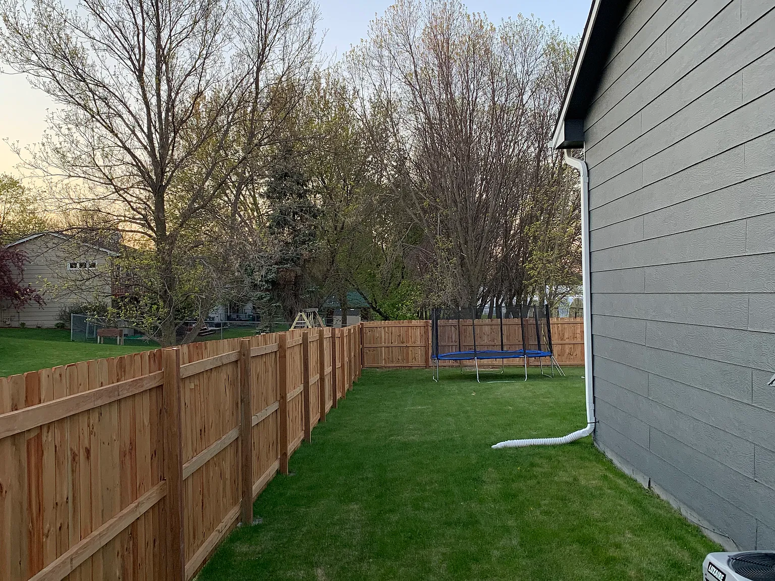 4 bed, 2270 sqft, $3,650 — Photo 4
