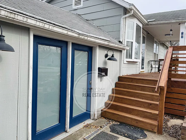 1115 Prickett Ave — Photo 29