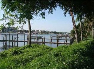 2280 Country Oaks Ln, Palm Beach Gardens, FL 33410