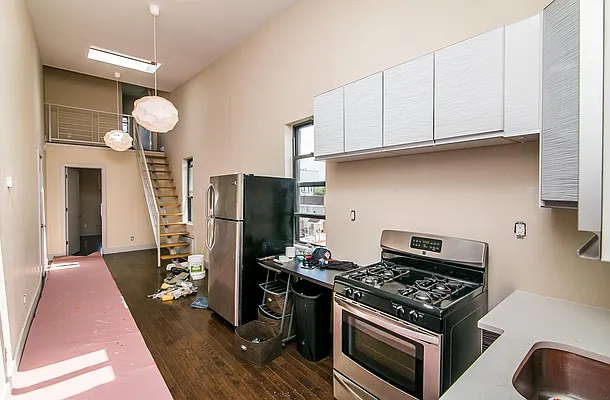 Rented by Nooklyn NYC LLC | media 76