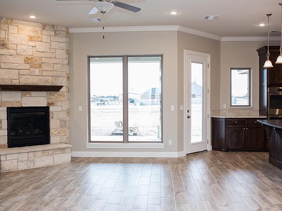 3rd image of 7651 Aspen Way Dr