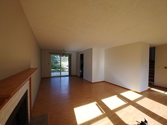 Living & dining rooms 2