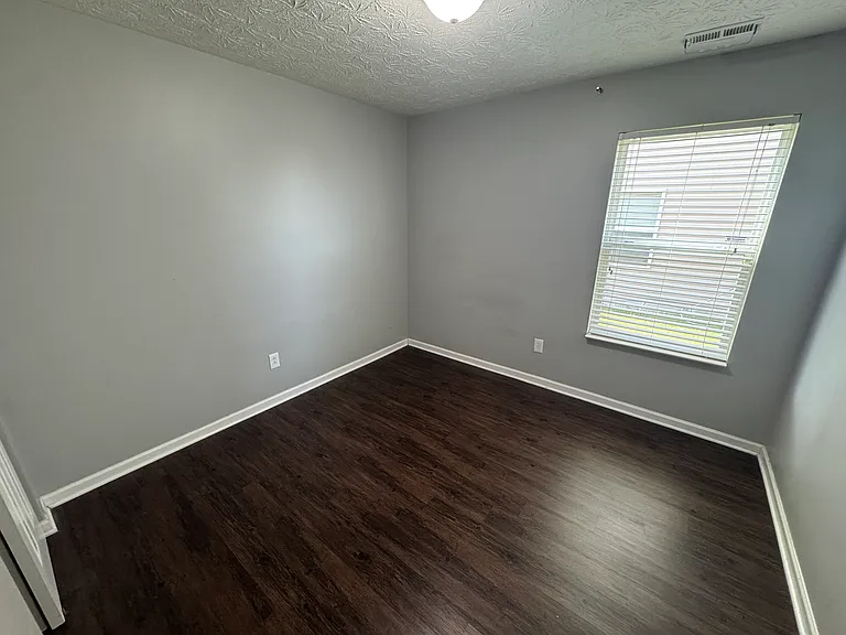 2584 Shadowbrook Trce — Photo 30
