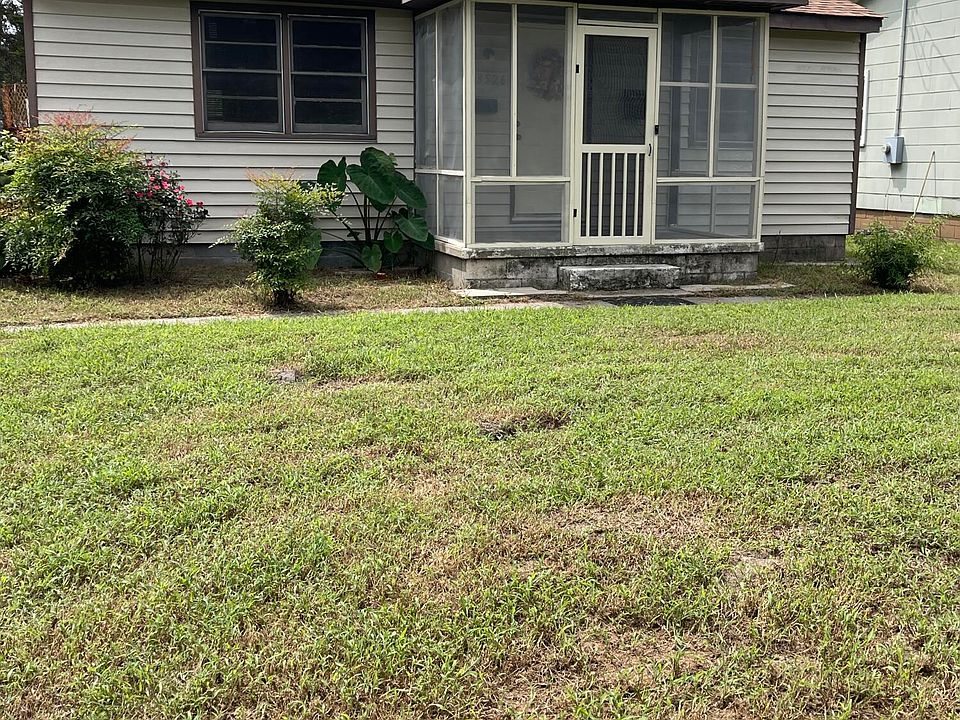 1st image of 3526 Crestwood Drive