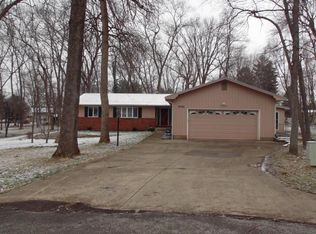 7050 Oakwood Rd, Circleville, OH 43113