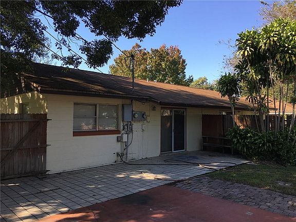 3rd image of 819 Montana Ave