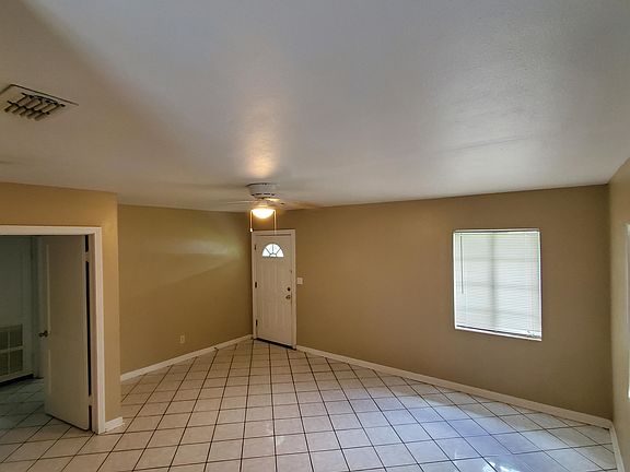 3rd image of 2948 Dignan St