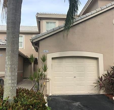 2nd image of 1852 Salerno Cir