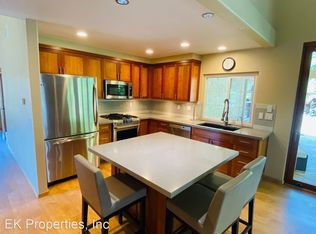 630 Willowspring Dr N, Encinitas, CA 92024