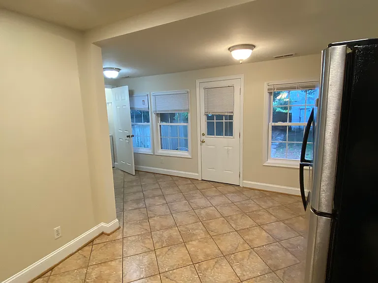 3115 Parkwood Ave — Photo 21