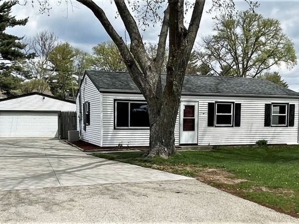1118 Emerald Ln