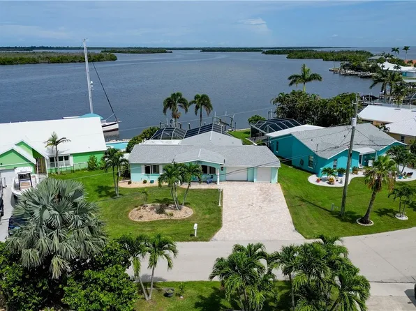 11803 Island Ave, Matlacha, FL 33993