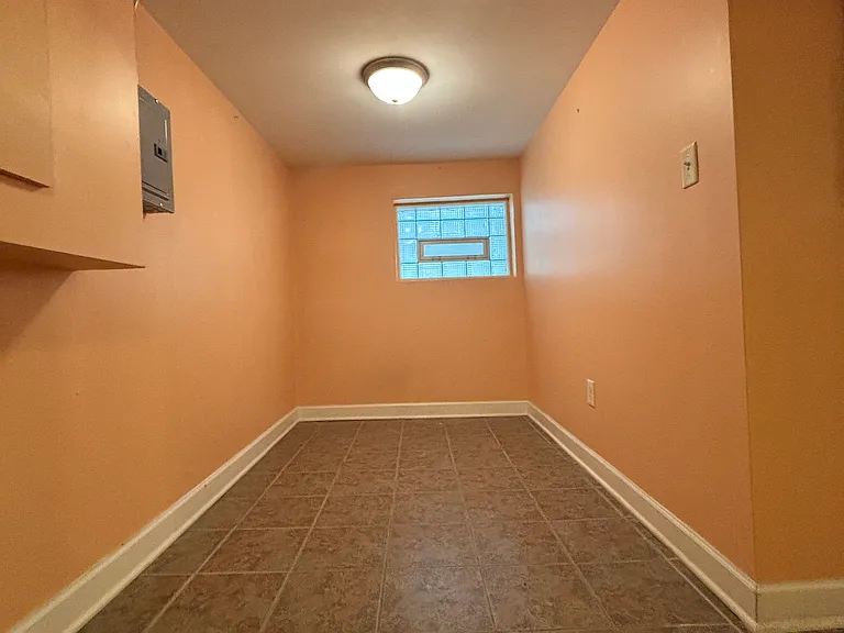 2937 N Linder Ave #G — Photo 17